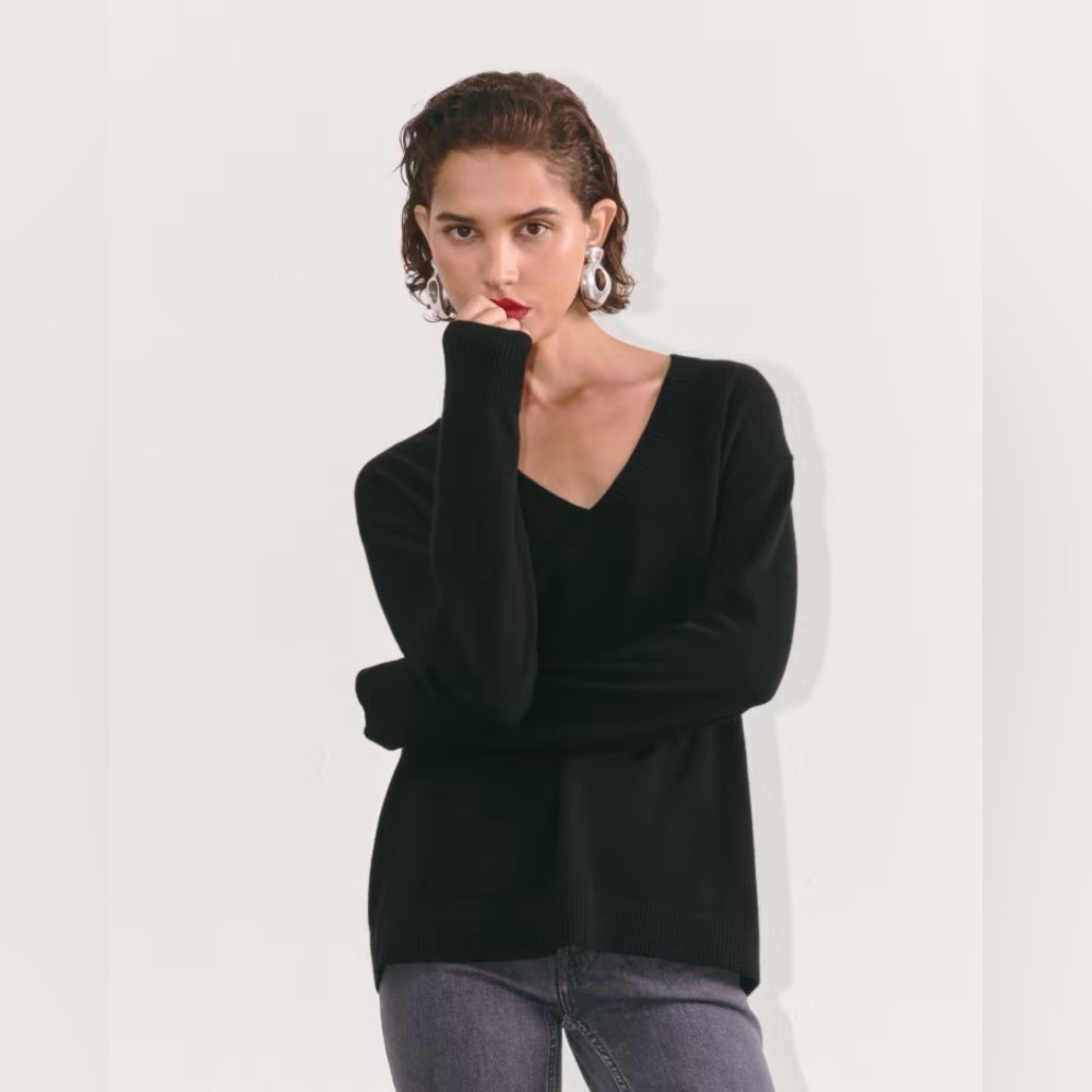 🖤EVERLANE THE CLASSIC V NECK SWEATER IN CASHMERE BLACK XS